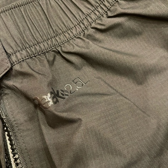 REI Co-op 
Rainier Full-Zip Rain Pants - Men's Size XS - Picture 3 of 14